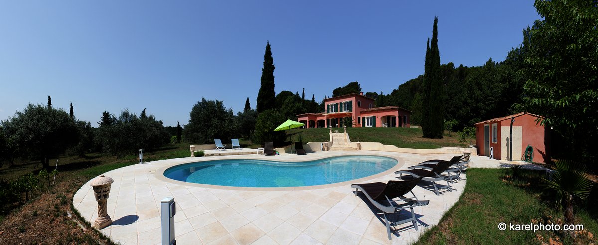 Villa3p_the_Pool